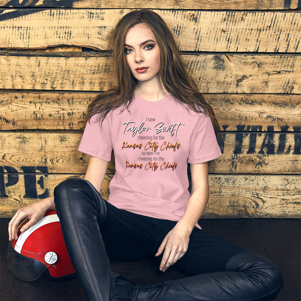 Taylor Swift cheers for Chiefs Unisex t-shirt